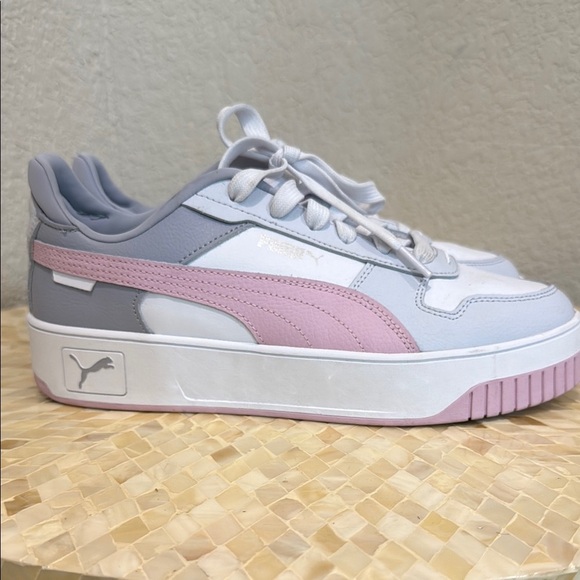 Puma Pink and Gray Casual Sneakers with Retro Design  size 7 - Picture 1 of 15